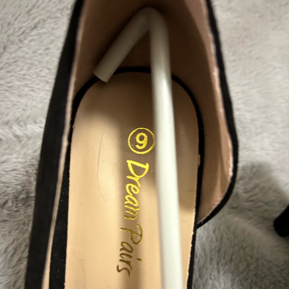 Dream Pairs size 9 black mock suede heels. Never worn - Picture 3 of 4